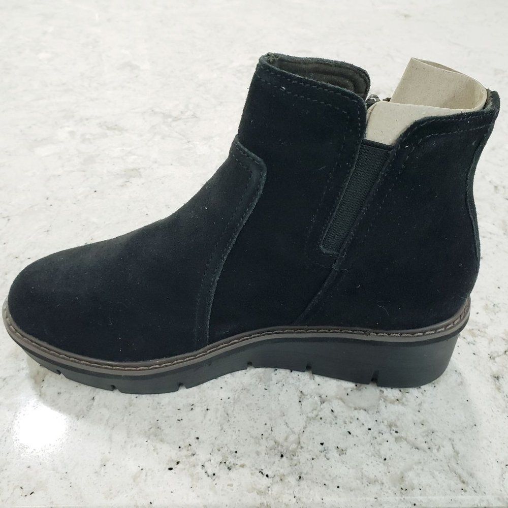 Clarks Collection Women's Size 7 W Airabell Suede Wedge Ankle Bootie Black NEW - Picture 12 of 13